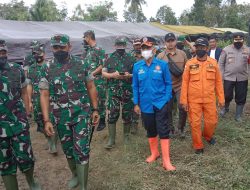 Rombongan Pangdam IM dan Bupati Aceh Utara Terobos Banjir