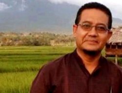 Tiba-Tiba Sunyi, Puisi Pemred Media Aceh ada di Buku Antologi Puisi Karya Wartawan