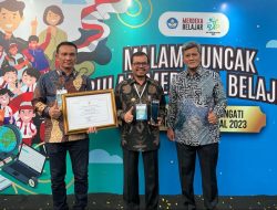 Mendikbudristek RI Berikan Penghargaan Kepada Pj Bupati Aceh Utara 