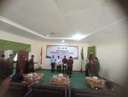 Kankemenag Menyerahkan 43 Sertifikat Tanah Wakaf di Aceh Selatan 