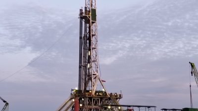 Bau Menyengat dari Pengeboran Sumur Minyak di Gampong Meudang Ara Mengganggu Warga