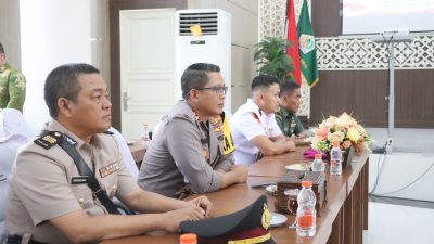 Kapolres Aceh Utara Hadiri Rapat Paripurna DPRK Penyampaian Visi-Misi Paslon Bupati Aceh Utara