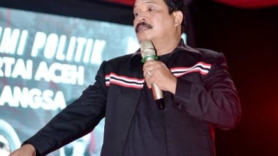 Lautan Manusia Sambut Kampanye MANDIRI dan Mualem-Dek Fad di Langsa Barat