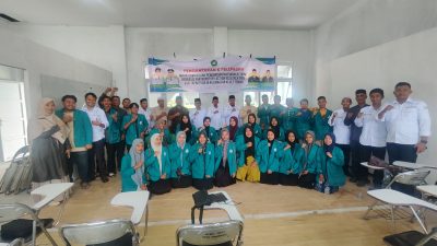 Wabup Asel Baital Mukadis Lepas Mahasiswa STAI  Ke Kluet Tengah 