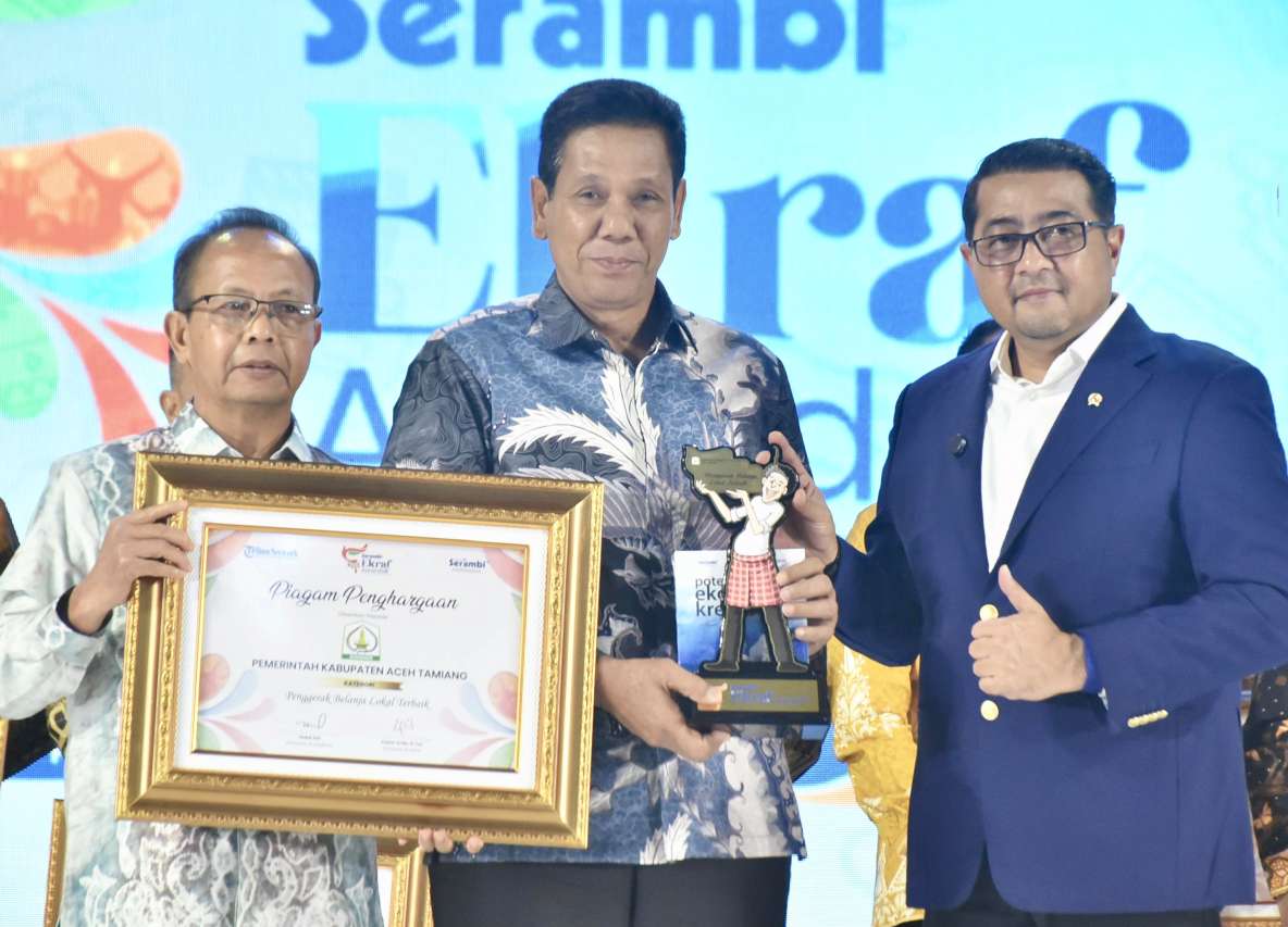 Pemerintah Aceh Tamiang Terima Penghargaan ‘Penggerak Belanja Lokal Terbaik’. [Foto Dok. | mediaaceh.co.id | Awelatam].