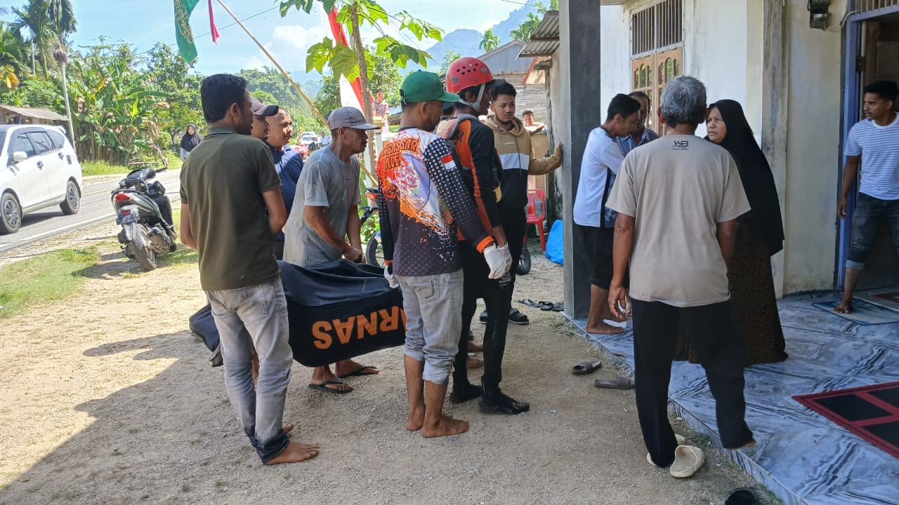 Tim pencarian akan menyerahkan jenazah korban kepada pihak keluarga untk dikebumikan, Kamis, (14/8/2025).(Foto/mediaaceh.co.id/istimewa).