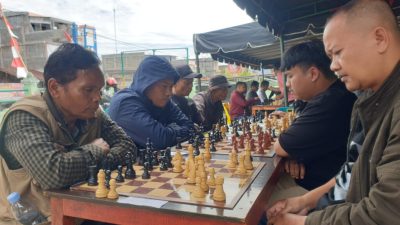 Meriahkan HUT TNI Ke – 80, Koramil 01 Bandar Gelar Turnamen Catur 