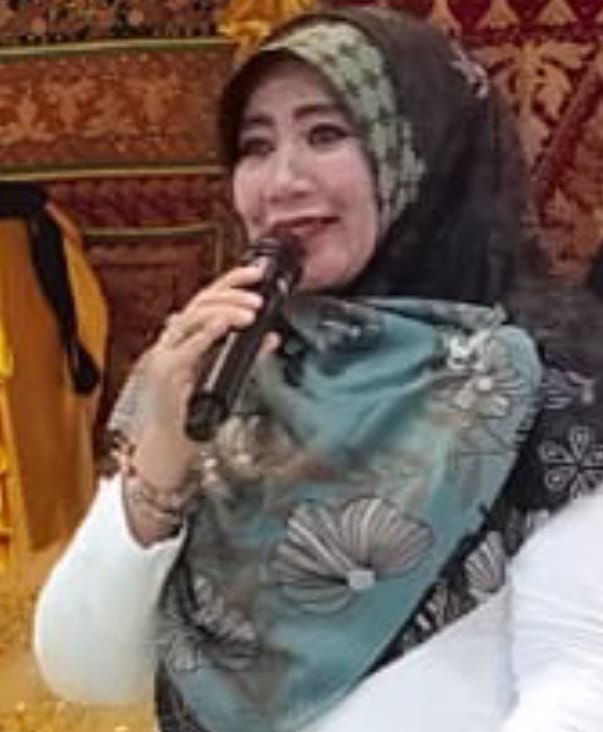 Plt. Kepala DP3AKB Asel Cut Harnailis.(Foto/mediaaceh.co.id/istimewa).