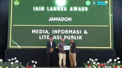 Sekum PESAWAT Aceh  Timur Raih Penghargaan IAIN Langsa Award 2025