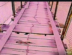 Jembatan Gantung Koto Indarung Nyaris Ambruk