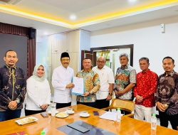 Perjuangkan Hak Penyintas Banjir, Ayah Wa Temui Mensos Gus Ipul di Jakarta