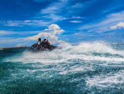 Sensasi Jetski di Pantai Lampuuk, Wisata Favorit Gen Z yang Kian Digandrungi