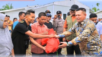 Bupati Aceh Utara dan Satgas PRR Aceh Tinjau Kerusakan Huntara Akibat Cuaca Ekstrem di Langkahan