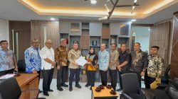 Ayah Wa Serahkan Dokumen Bantuan Banjir ke Kemensos dan Usulan Pertanian ke Kementan