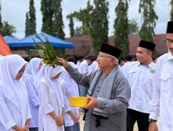 MAN 1 Aceh Utara Gelar Apel Perdana dan Peusijuk Siswa Baru Tahun Ajaran 2026/2027