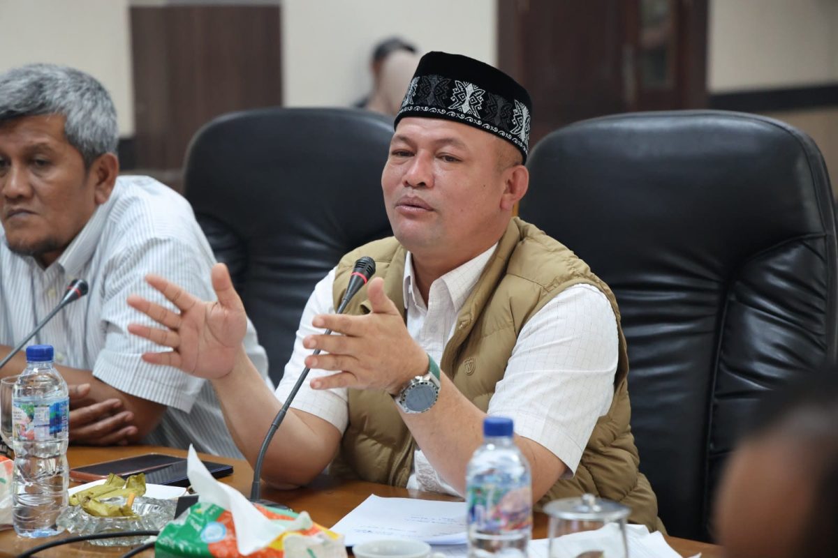 Bupati Aceh Utara H. Ismail A Jalil, SE., MM (Ayah Wa).