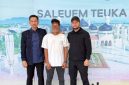 SH Korban Scam Kamboja saat dijemput oleh Bupati Aceh Barat Tarmizi di Bandara.