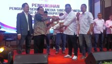 Pengukuhan SMSI Aceh Utara oleh Ketua SMSI Pusat di Banda Aceh. 