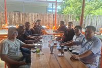 Tgk Agam saat konferensi pers terkait tudingan kekerasan