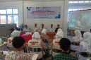 Plt. Asisten III Setdakab Aceh Selatan Suhatril, sedang memberikan pengarahan saat membuka pelatihan jurnalistik badi pelajar SMTA sederajat di Aula Kominfodan Asel.(Foto/mediaaceh.co.id/istimewa).