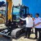 Bupati Aceh Tengah terima bantuan Pemda Sumut berupa Excavator Mini guna penanganan Bencana. 