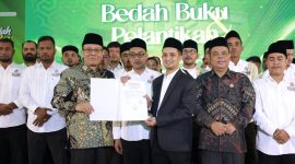Pelantikan Muhammad Adam, M. Ed sebagai Ketua IKA UIN Sultanah Nahrasiyah Lhokseumawe periode 2026–2030, oleh Rektor UIN Sultanah Nahrasiyah Lhokseumawe, pada Rabu, (16/9).