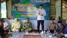 Bupati Aceh Tengah Drs. Haili Yoga, M. Si saat coffee morning bersama Forkompinda Aceh Tengah membahas terkait anak dan beberapa hal lainnya di salah satu cafe di Aceh Tengah baru-baru ini. 