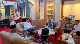 Pertemuan Bupati Aceh Utara Ayah Wa dengan para ulama kharismatik saat membahas peringatan HSN Tahun 2026 di Aceh Utara, Kamis, (8/10).