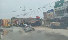 Kolam di Tengah Kota, Ancam Keselamatan Warga 