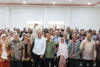 Teuku Kamaruzzaman, S.H., kembali terpilih secara aklamasi sebagai Ketua Umum IKAKUM USK periode 2026–2031 dalam Mubes VI di Fakultas Hukum USK, Banda Aceh, Sabtu (24/10/2026).