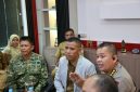 Wakil bupati Aceh Utara Tarmizi Panyang saat mengikuti pertemuan pemetaan wilayah banjir dan longsor bersama BPBD Aceh Utara. 