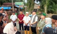 Bupati HMW Turun Langsung ke Lokasi Banjir Aceh Selatan